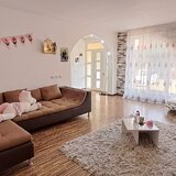 Floresti - Stoenesti, Jud. Giurgiu, vila + garaj + beci, teren 1400 mp